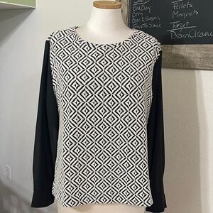Chico’s Top - Sz 2 Petite / M Petite